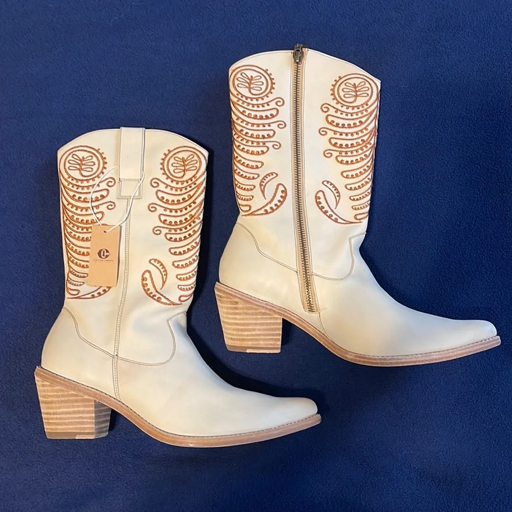 NEW Anthropologie Italian Cowboy boots cream with stitching size 7 (37.5) - Picture 1 of 9